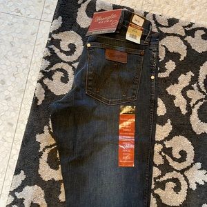 Men’s retro wrangler Jean.  Size 30 by 32
